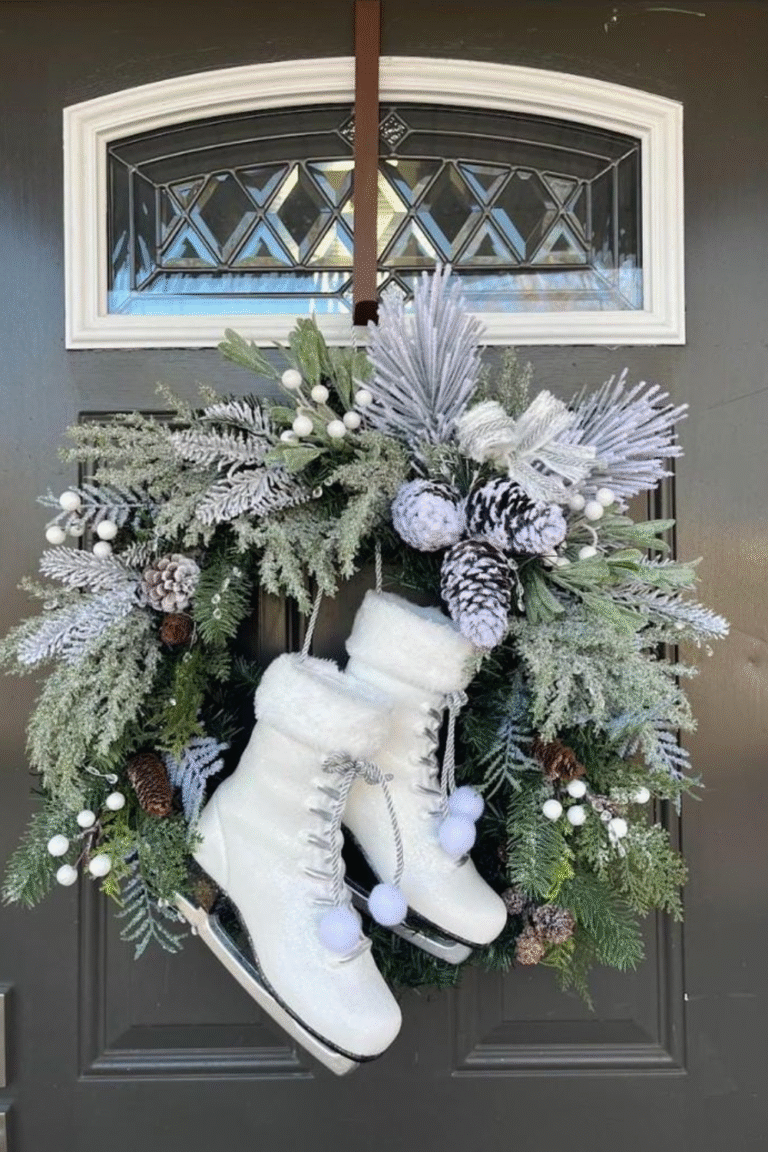 These Christmas Wreath Styles Are Going Viral for a Reason